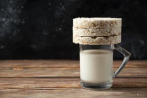 Helpen rijstwafels met afvallen? Of kan je ze beter niet eten tijdens het afvallen? Dat lees je in dit artikel.