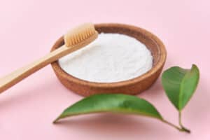 Helpt baking soda met afvallen? En hoeveel bakpoeder moet je nemen om af te vallen? Dat lees je in dit artikel.